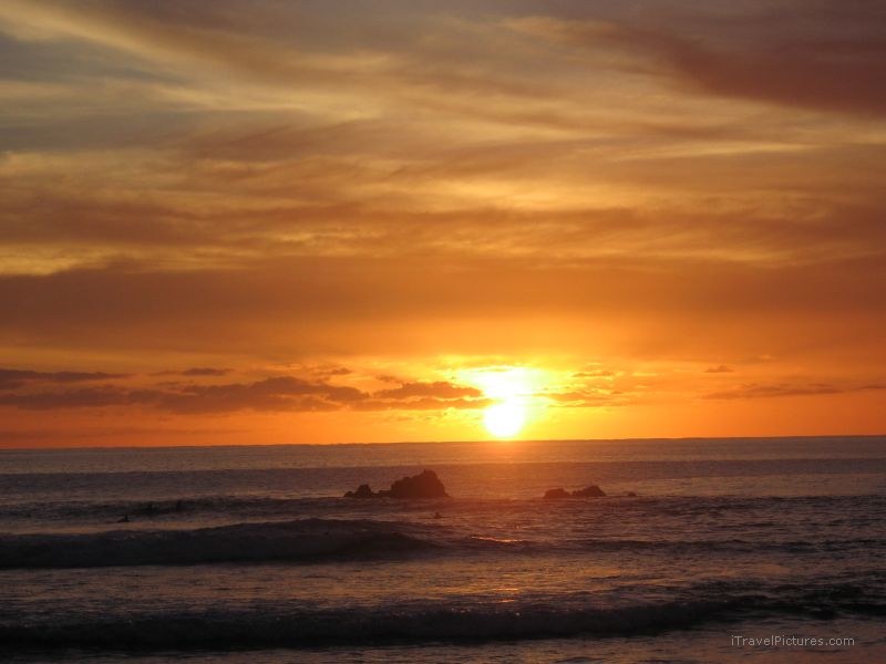 sunset hanga roa